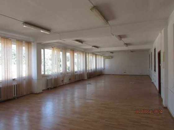 Оренда офісного приміщення 105 м2 в Мукачеві Мукачево