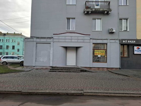 Здається в оренду приміщення в центрі міста Нововолинськ