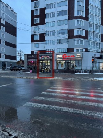 Фасадне приміщення 78 м², 1 поверх, пішохідна зона + парковка - фото 1