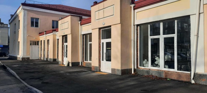Оренда фасадні приміщення 18-132м Центр Звягель Шевченка,5/1 Терміново - фото 1