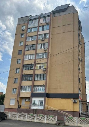 Пропонуємо в оренду комерційне приміщення 81 м², центр міста Прилуки - фото 1