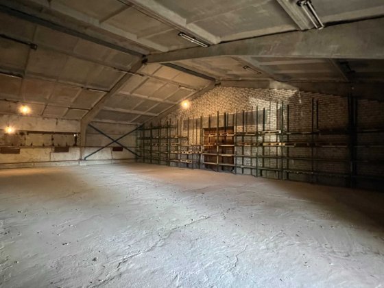 Оренда Складу в м. Сарни (Комерційні та Складські приміщення) 371 м.кв Сарны