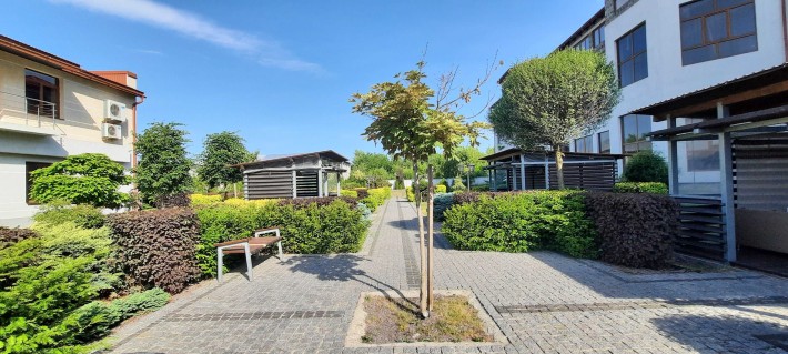 Оренда ресторану з терасою та альтанками - фото 1