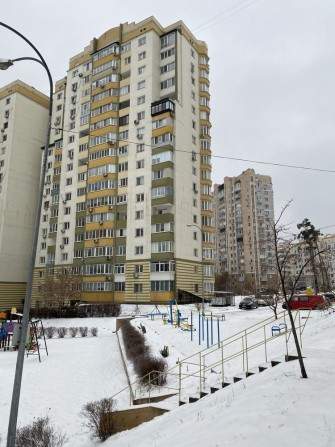 Оренда зручного комерційного приміщення Украінка - фото 1