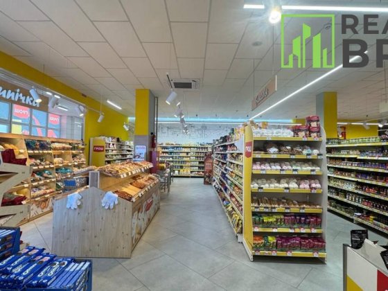 Оренда фасадного приміщення в топовій локації