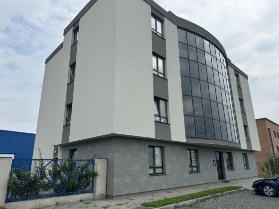 Здається в оренду комерційне приміщення 2,4 поверх з 4 Хмельницкий