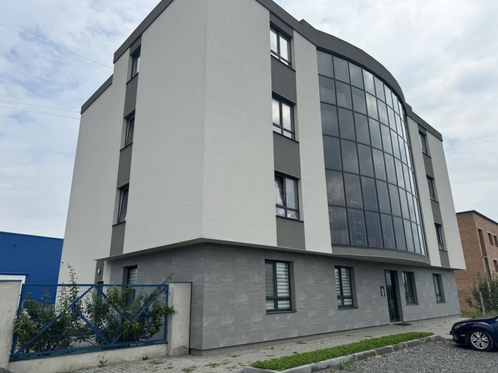 Здається в оренду комерційне приміщення 2,4 поверх з 4 - фото 1