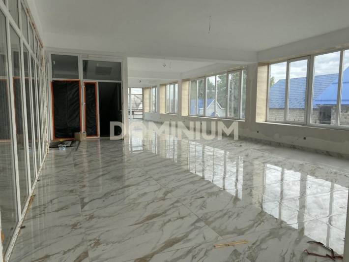 Оренда! Комерційне приміщення преміум-класу – 200 м² !! - фото 1