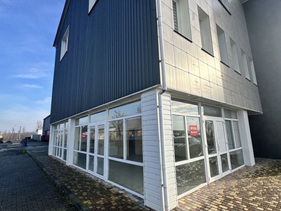 Комерційне приміщення 100 м² Хуст