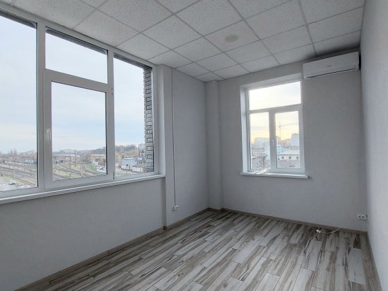 Оренда двокабинетного приміщення. Кондиціонер.