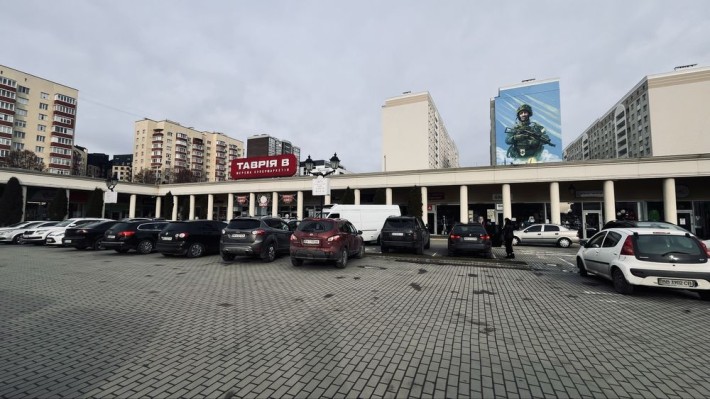 ТЦ АГОРА. СУборенда частини приміщення магазину дитячогт одягу - фото 1