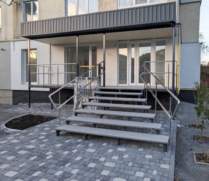 ОРЕНДА ТОП- приміщення в самому центрі Шепетівки - фото 1