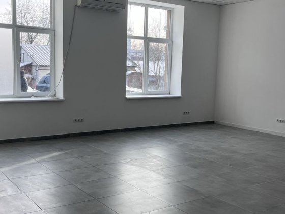 Фасадне приміщення. Ремонт в світлих тонах. Хмельницкий