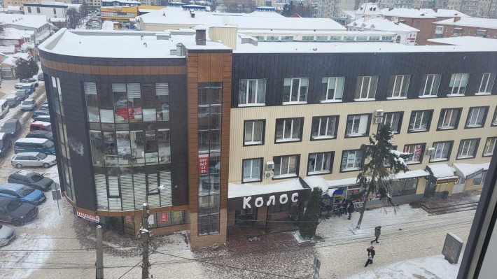 Довгострокова оренда офісного приміщення в центрі міста - фото 1