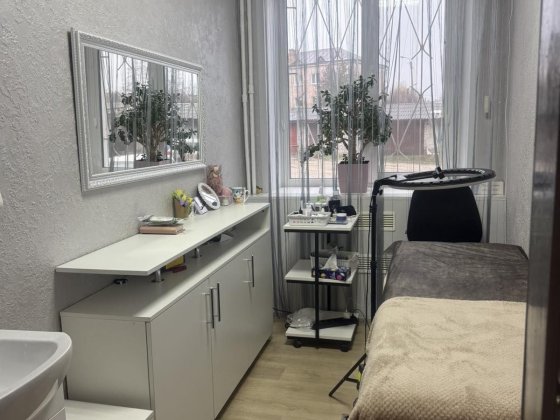 В салоні краси здається  в оренду ОКРЕМИЙ кабінет. Шостка