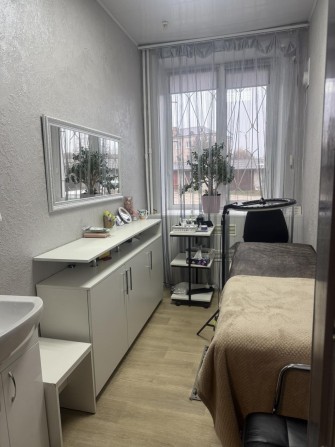 В салоні краси здається  в оренду ОКРЕМИЙ кабінет. - фото 1