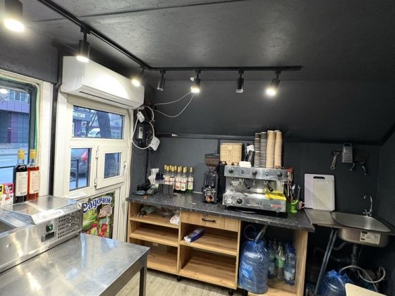 Оренда МАФу з обладнанням, вивіскою та меню