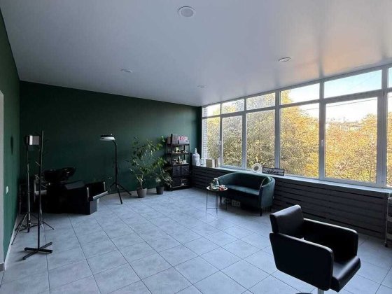 Оренда офісу. Фасад. БЦ Лакшері Хмельницький