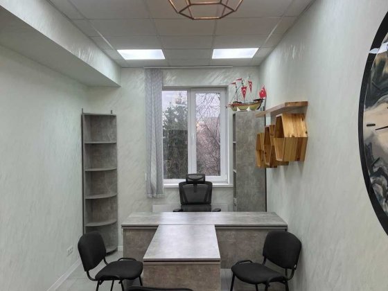 Здам офісне приміщення Хмельницкий