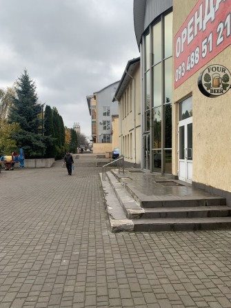 Оренда приміщення на Виставці біля СВ. - фото 1