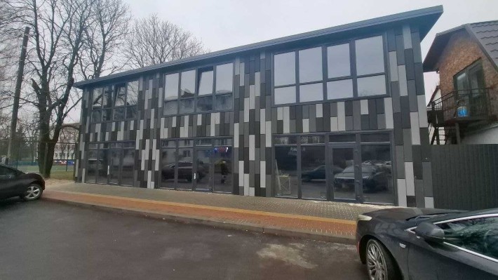 Оренда приміщення на фасаді для Вашого бізнесу - фото 1