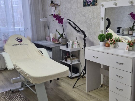 Оренда кабінету в салоні кушетки для мастерів масажу, депіляції, лашме Борисполь