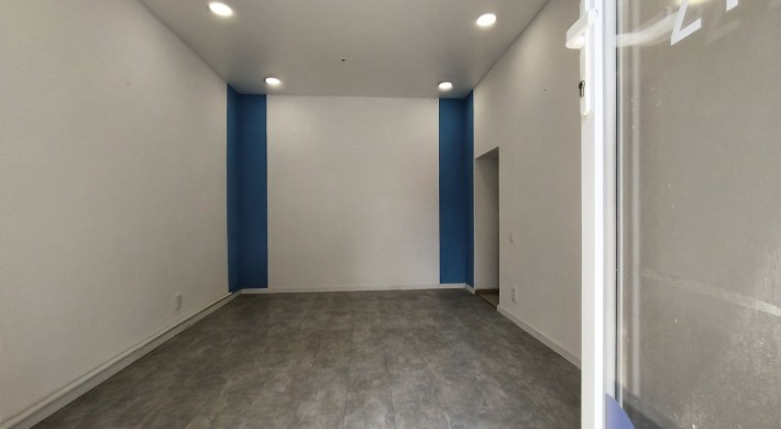 Фасадне приміщення Торгова Площа - фото 1