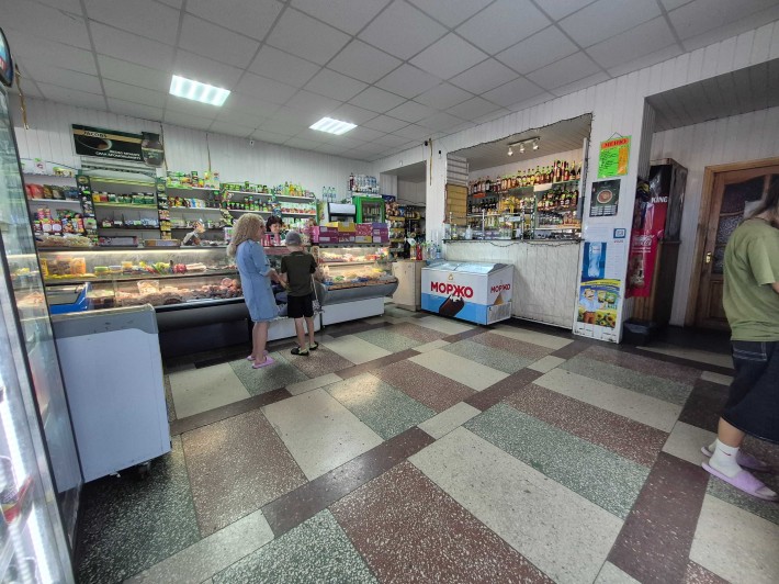 100м2 для аптеки і магазину продуктів - фото 1