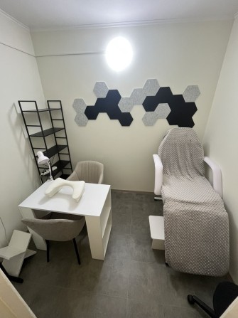 Оренда робочого місця для майстра манікюру,перукаря, бровіста - фото 1