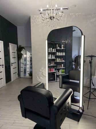 Оренда крісла для перукаря - фото 1