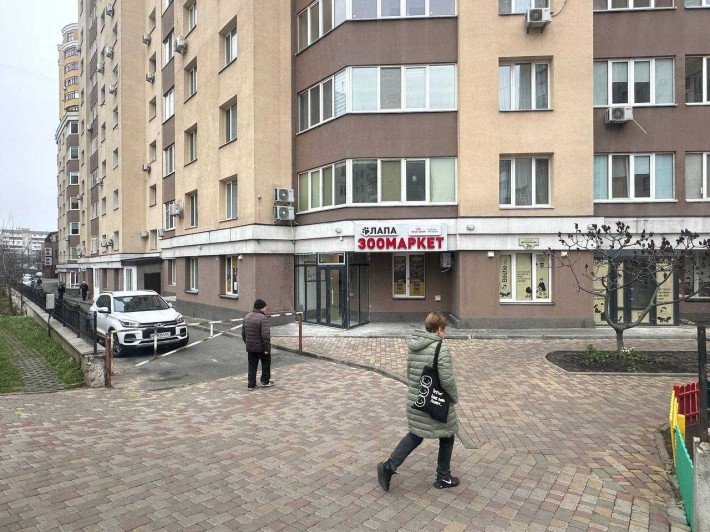 Оренда приміщення під зоомагазин, салон краси, Вишневе - фото 1