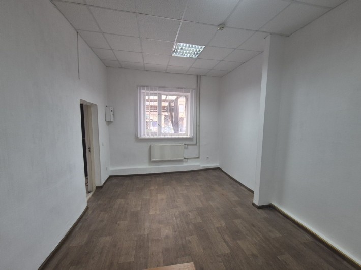 Здам приміщення в центрі ! - фото 1