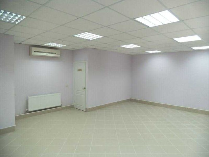 Здам приміщення з ремонтом!Окремим Входом!Центр! 1 поверх!Комунікації! - фото 1