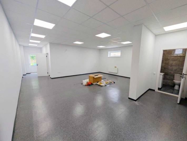 Оренда приміщення з ремонтом 70 м²! - фото 1