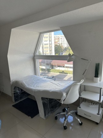 Оренда манікюр, бровіст, оренда кушетки , нарощування вій, ламі вій - фото 1