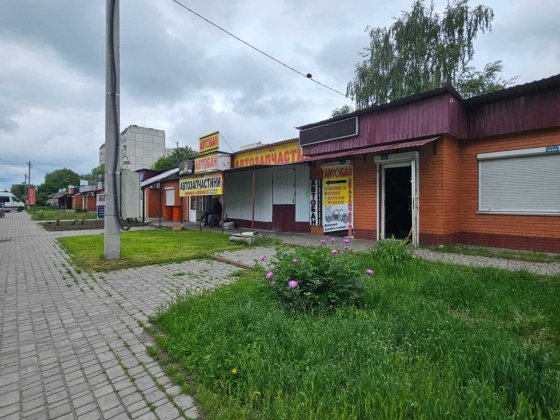 Оренда фасадного комерційного приміщення