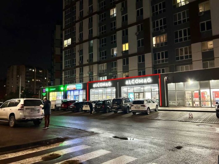 Оренда торгового приміщення  в ЖК Атмосфера - фото 1