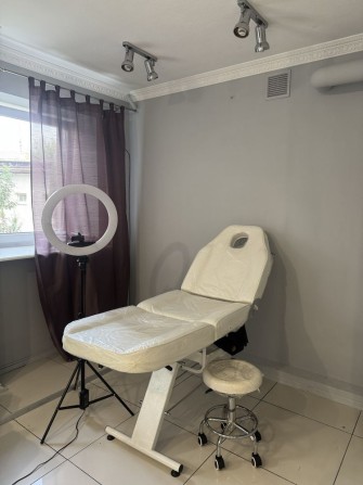 Оренда кушетки в центрі міста - фото 1