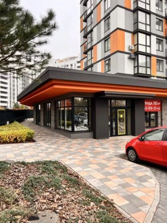 Оренда фасадного приміщення 95 м² у центрі м. Вишневе, ЖК Атмосфера. - фото 1