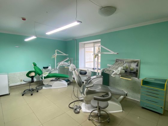 Оренда приміщення з стоматологічним обладнанням Хмельницький
