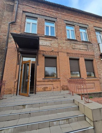 Центр!! Фасадне комерційне приміщення - фото 1