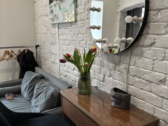 Оренда (комунальні включено) робоче місце для бровиста візажиста Івано-Франківськ