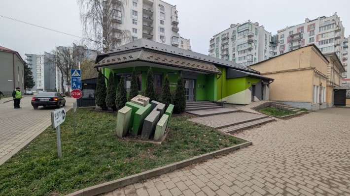 Приміщення в топовій локації в центрі в оточенні нових ЖК, 50 квт - фото 1