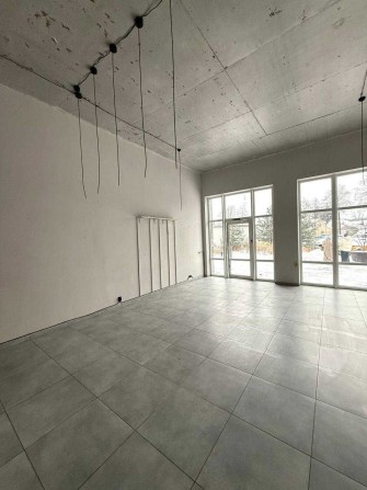 Оренда фасадного приміщення, новий ЖК бізнес-класу - фото 1