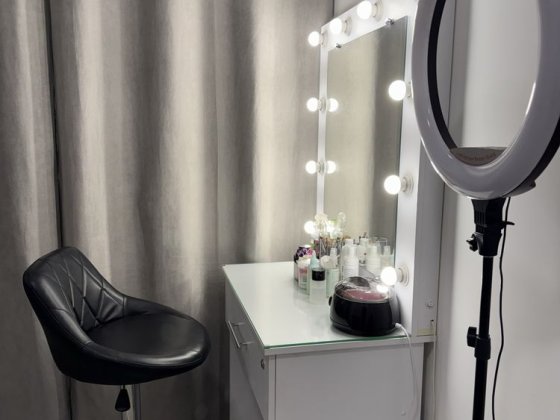 Орендра візажного столика Івано-Франківськ