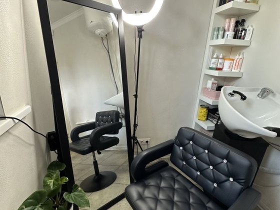 Здається в суборенду окремий кабінет для перукаря, барбера, колориста Ирпень