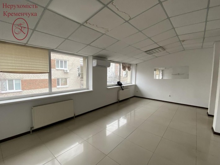 Оренда / приміщення 25м2 / центр - фото 1