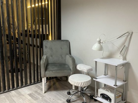 Оренда/суборенда  приміщення,місце,кабінет,манікюр,брови Луцьк