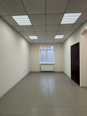 Приміщення під офіс, салон, магазин. Центр - фото 1