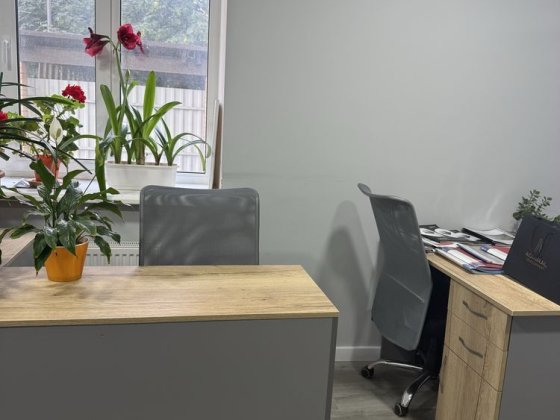 Здам в оренду робоче місце в офісі. м. Ірпінь Ирпень